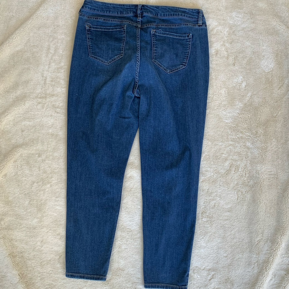 Lane Bryant mid-rise skinny jeans 16 short - Picture 2 of 5